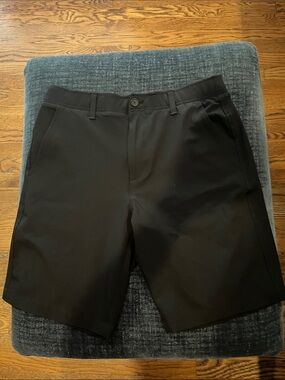 Under Armour Men's Black Flat-Front Performance Shorts